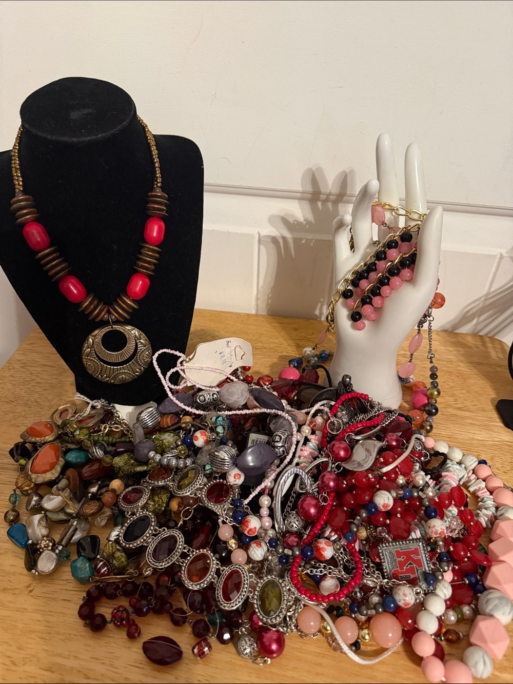 Mixed Women’s Fashion Necklace - Pink, Red, Black Beaded Styles